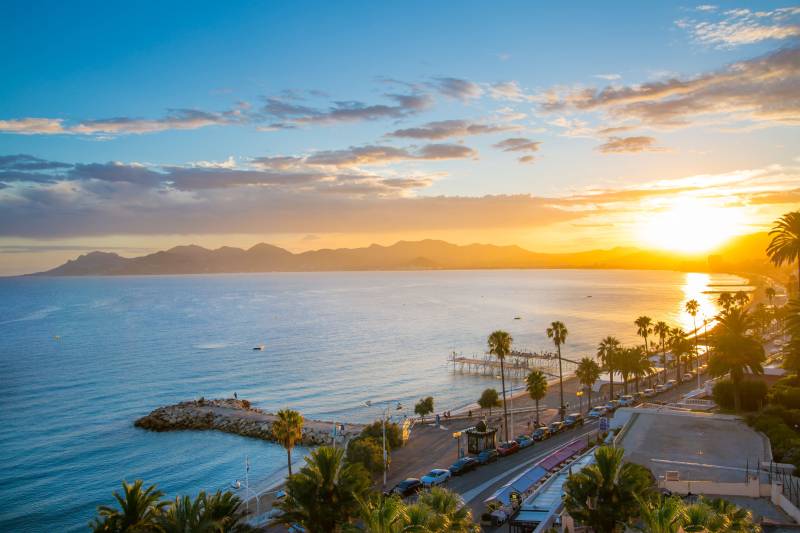Comment Bien Préparer Votre Bien Immobilier Haut de Gamme pour l'Estimation à Cannes, Le Cannet ou Antibes avec Rossi Prestige Immobilier